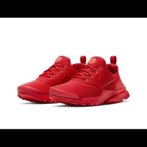 Nike Presto Fly color: “University Red”, Size: 5Y